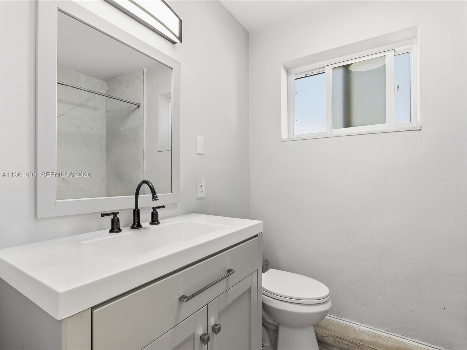 4709 Washington St Hollywood, FL 33021