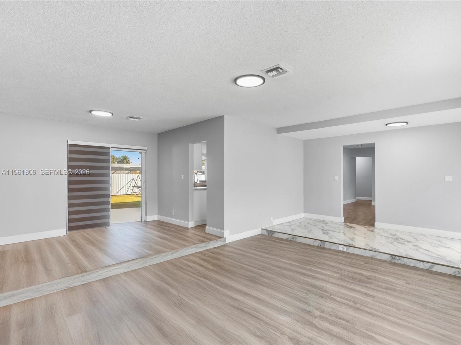 4709 Washington St Hollywood, FL 33021