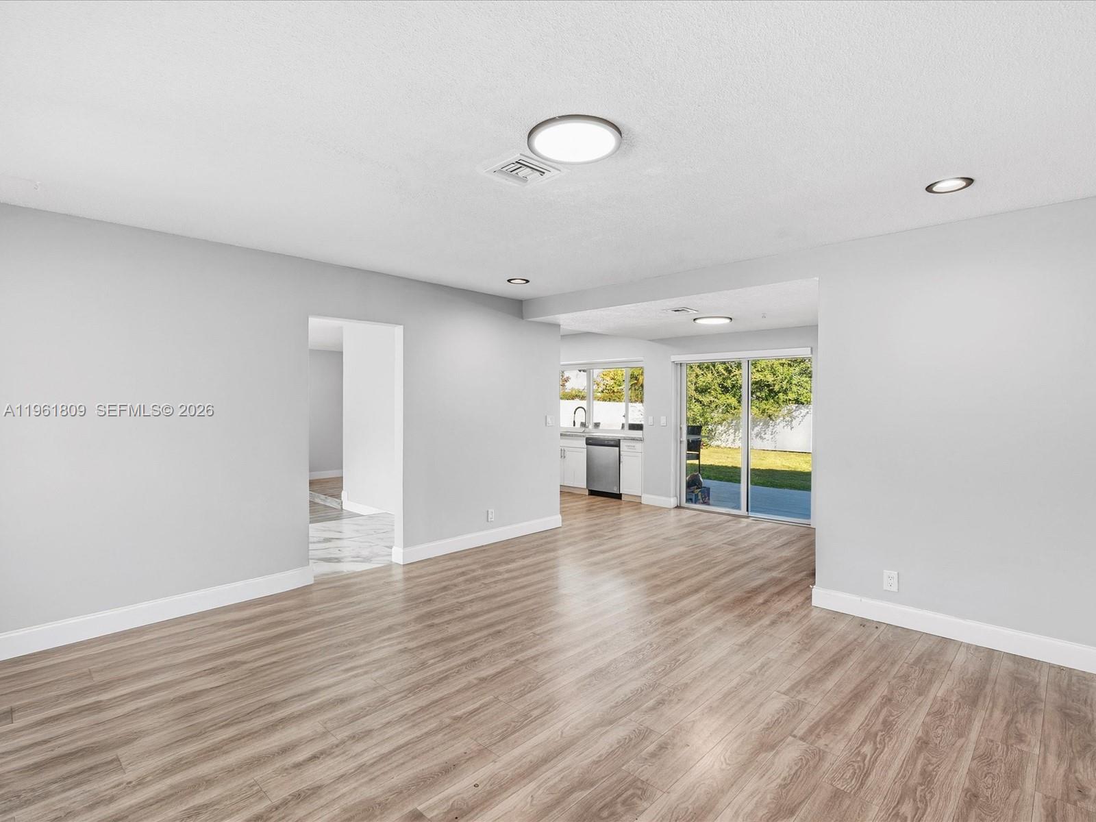 4709 Washington St Hollywood, FL 33021