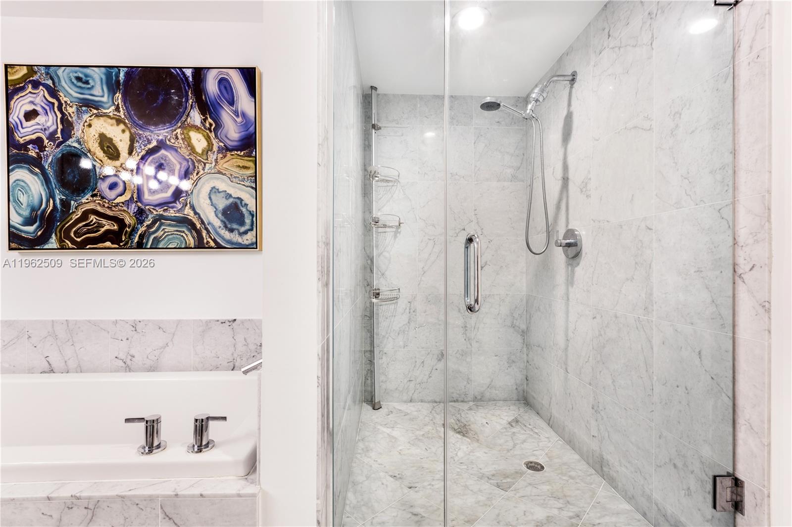 image Vizcayne North24