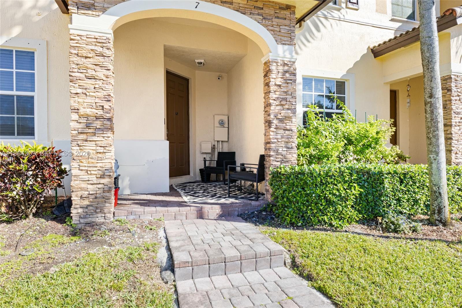 9011 SW 227th St #7 Cutler Bay, FL 33190