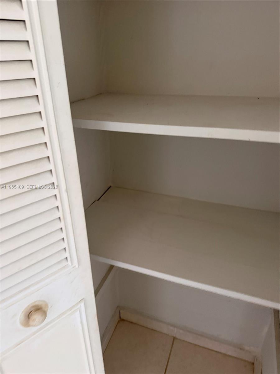 1830 Dixieanna St #406 Hollywood, FL 33020