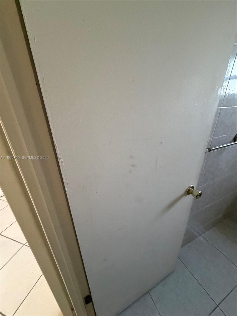 1830 Dixieanna St #406 Hollywood, FL 33020