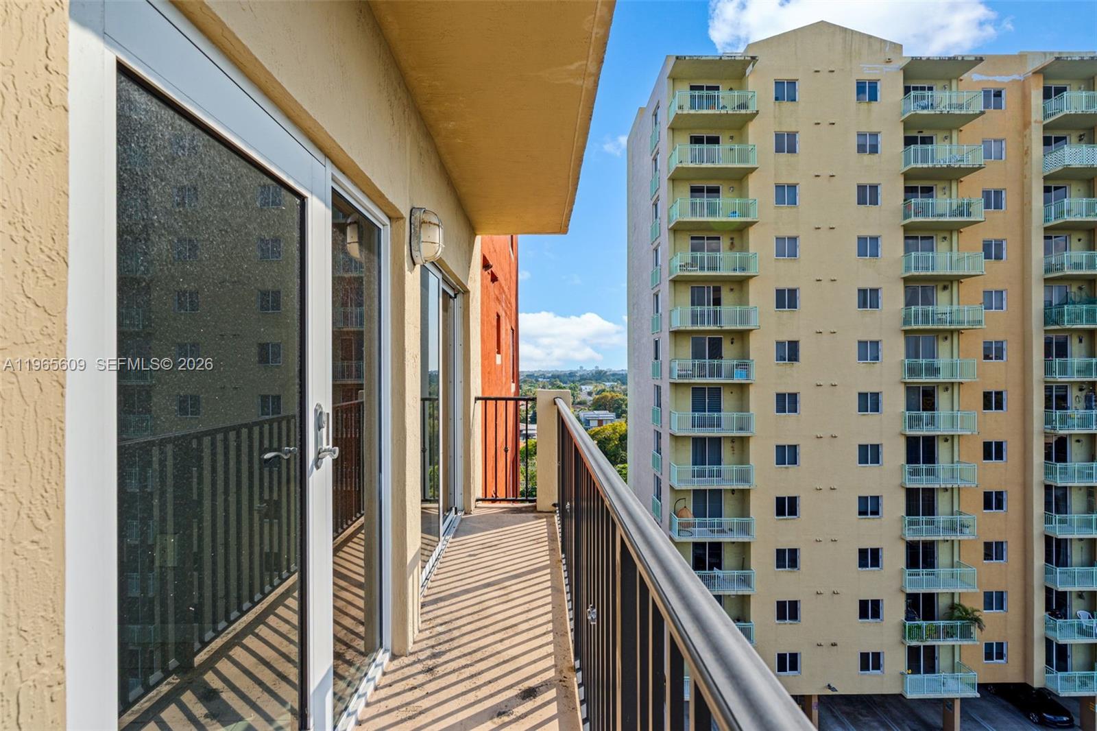 3410 Coral Way #904 Miami, FL 33145