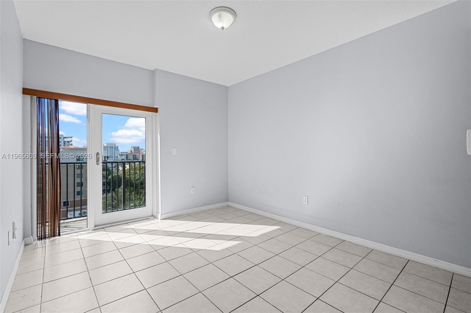 3410 Coral Way #904 Miami, FL 33145