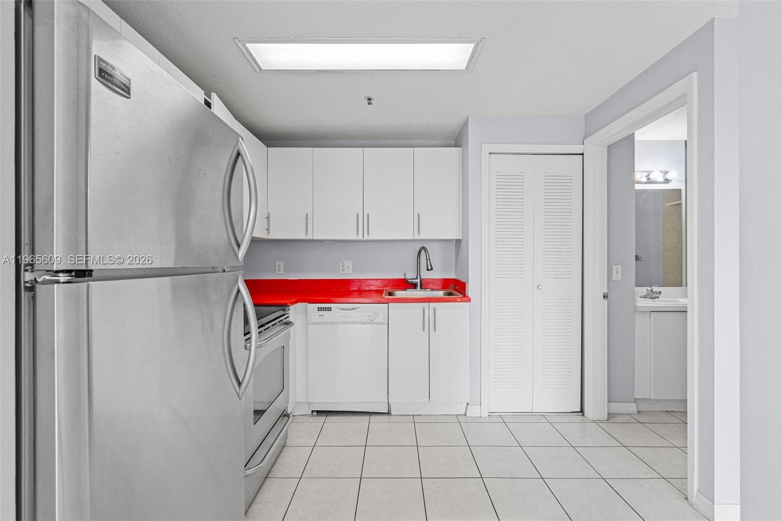 3410 Coral Way #904 Miami, FL 33145