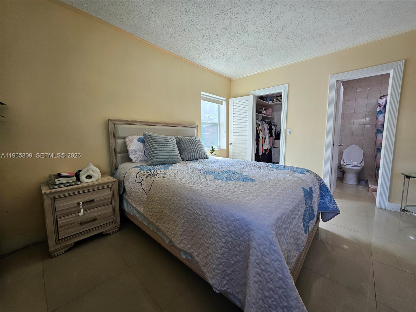 1232 NE 181st St North Miami Beach, FL 33162