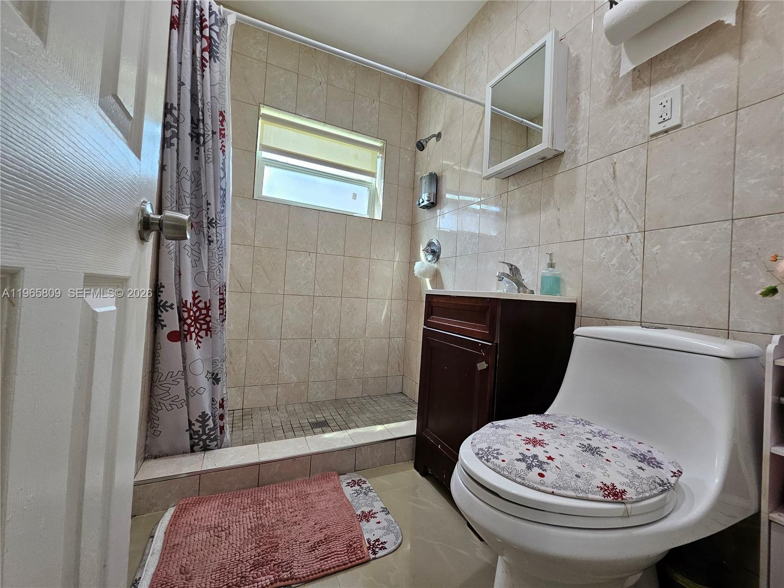 1232 NE 181st St North Miami Beach, FL 33162