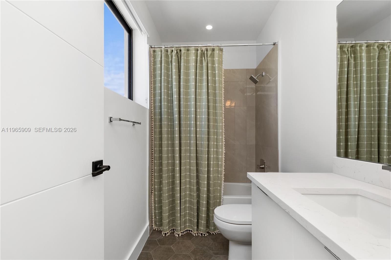 436 SE 12th Ct Fort Lauderdale, FL 33316