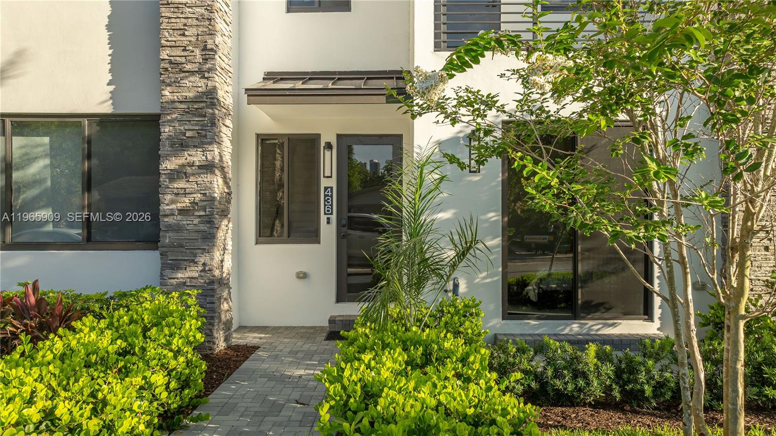 436 SE 12th Ct Fort Lauderdale, FL 33316