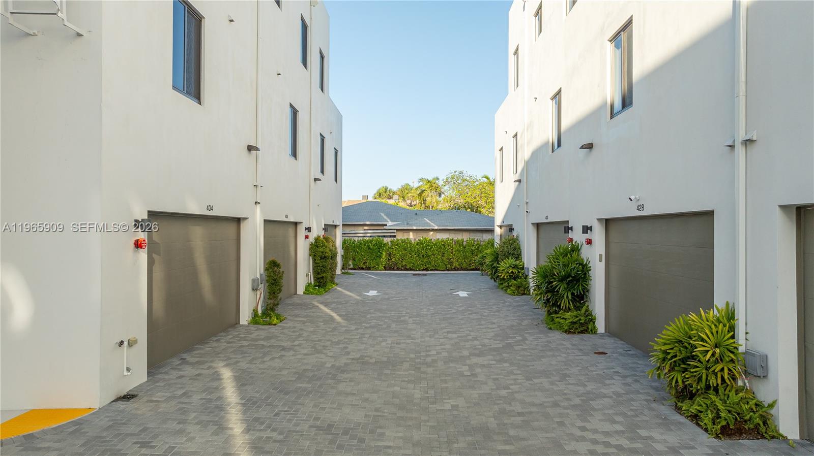 436 SE 12th Ct Fort Lauderdale, FL 33316