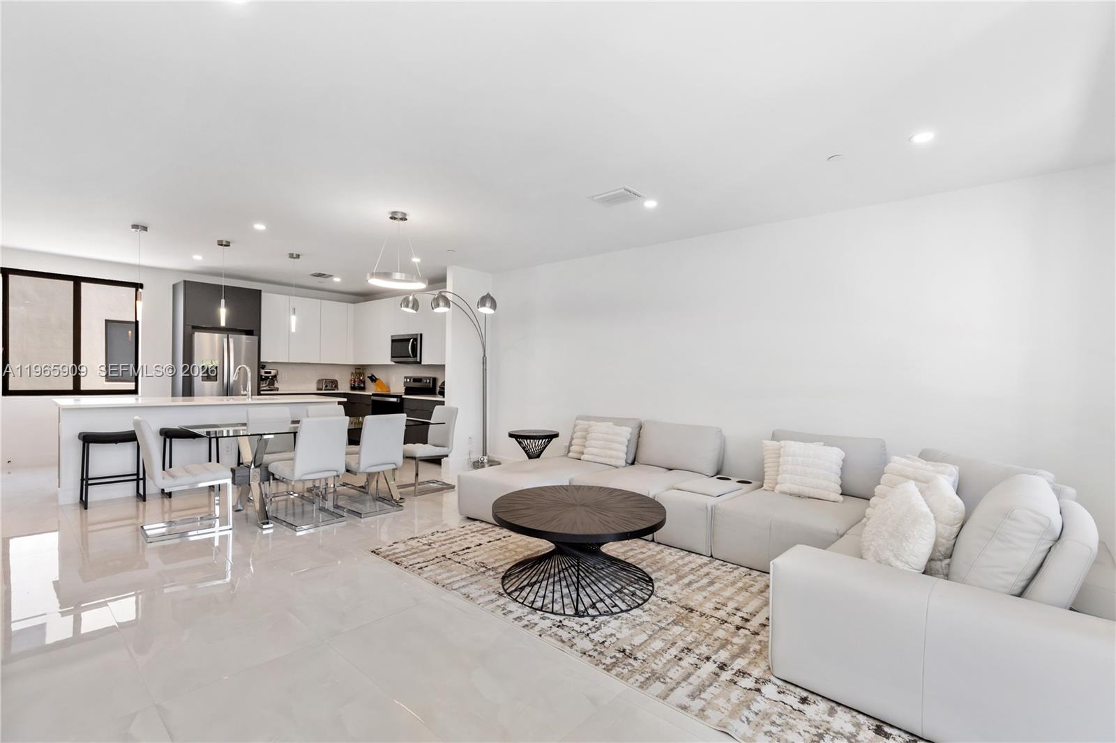 436 SE 12th Ct Fort Lauderdale, FL 33316