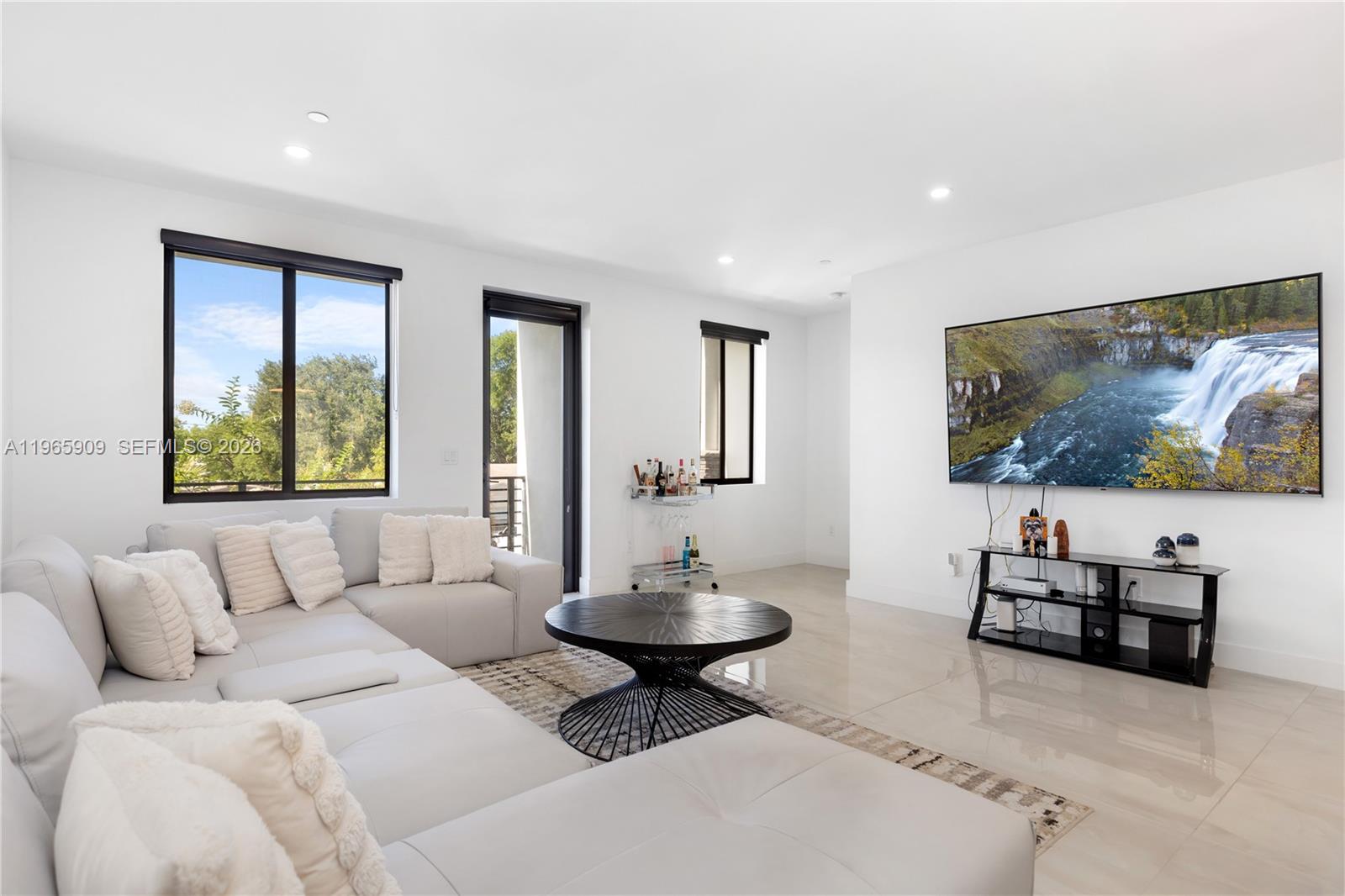 436 SE 12th Ct Fort Lauderdale, FL 33316