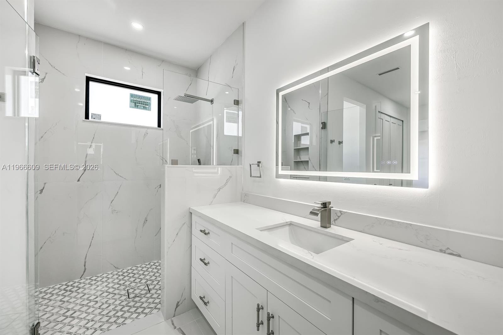 865 Chipley St E Lehigh Acres, FL 33974