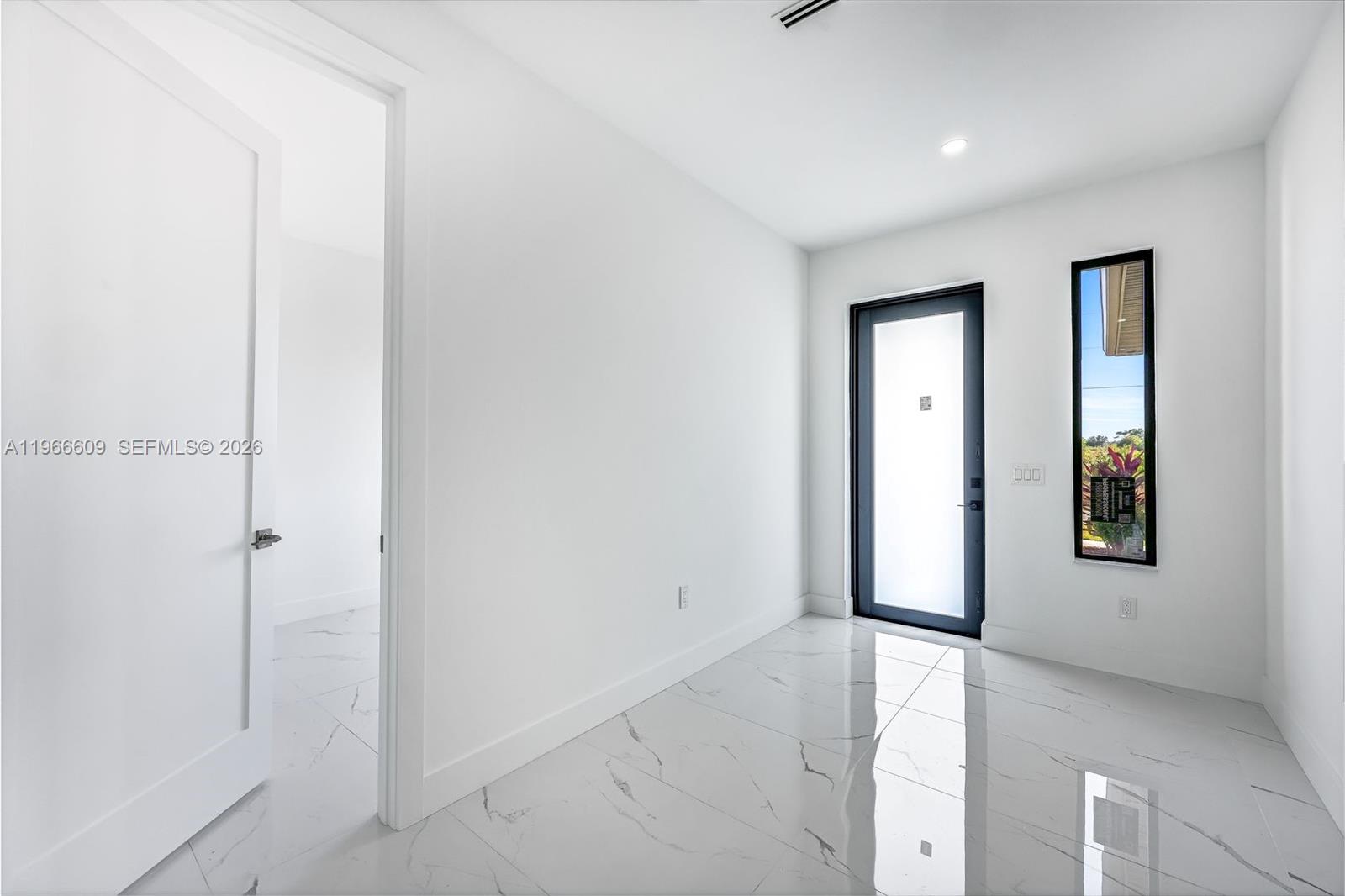 865 Chipley St E Lehigh Acres, FL 33974