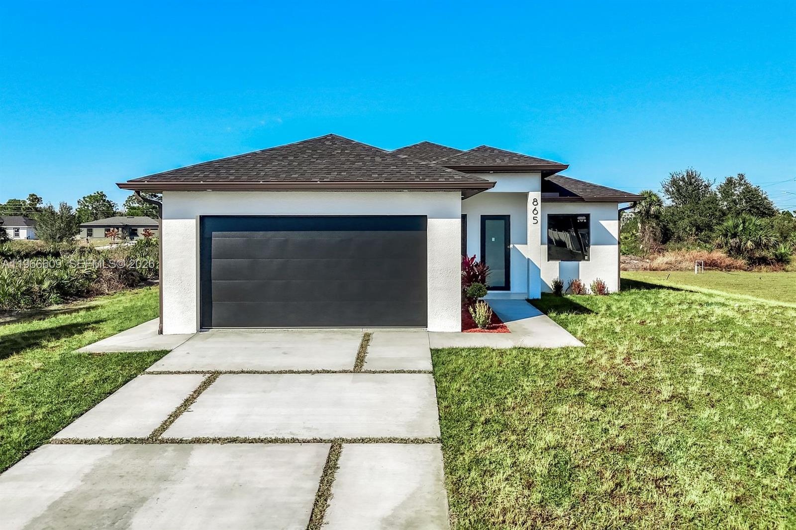 865 Chipley St E Lehigh Acres, FL 33974