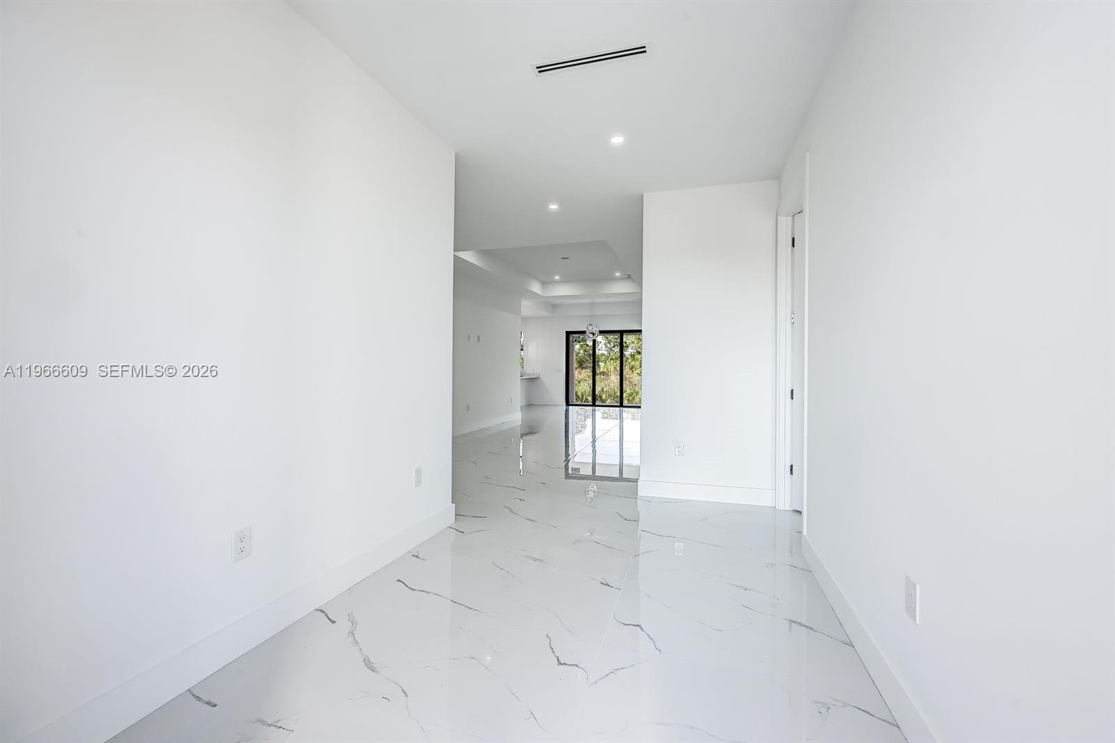 865 Chipley St E Lehigh Acres, FL 33974