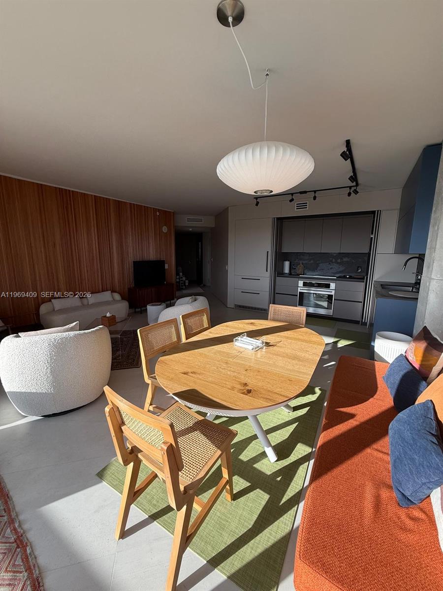 image Baltus House11