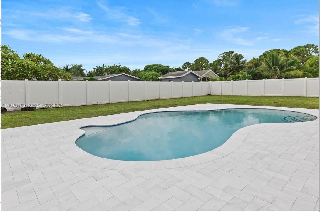 1780 SW 12th St Boca Raton, FL 33486