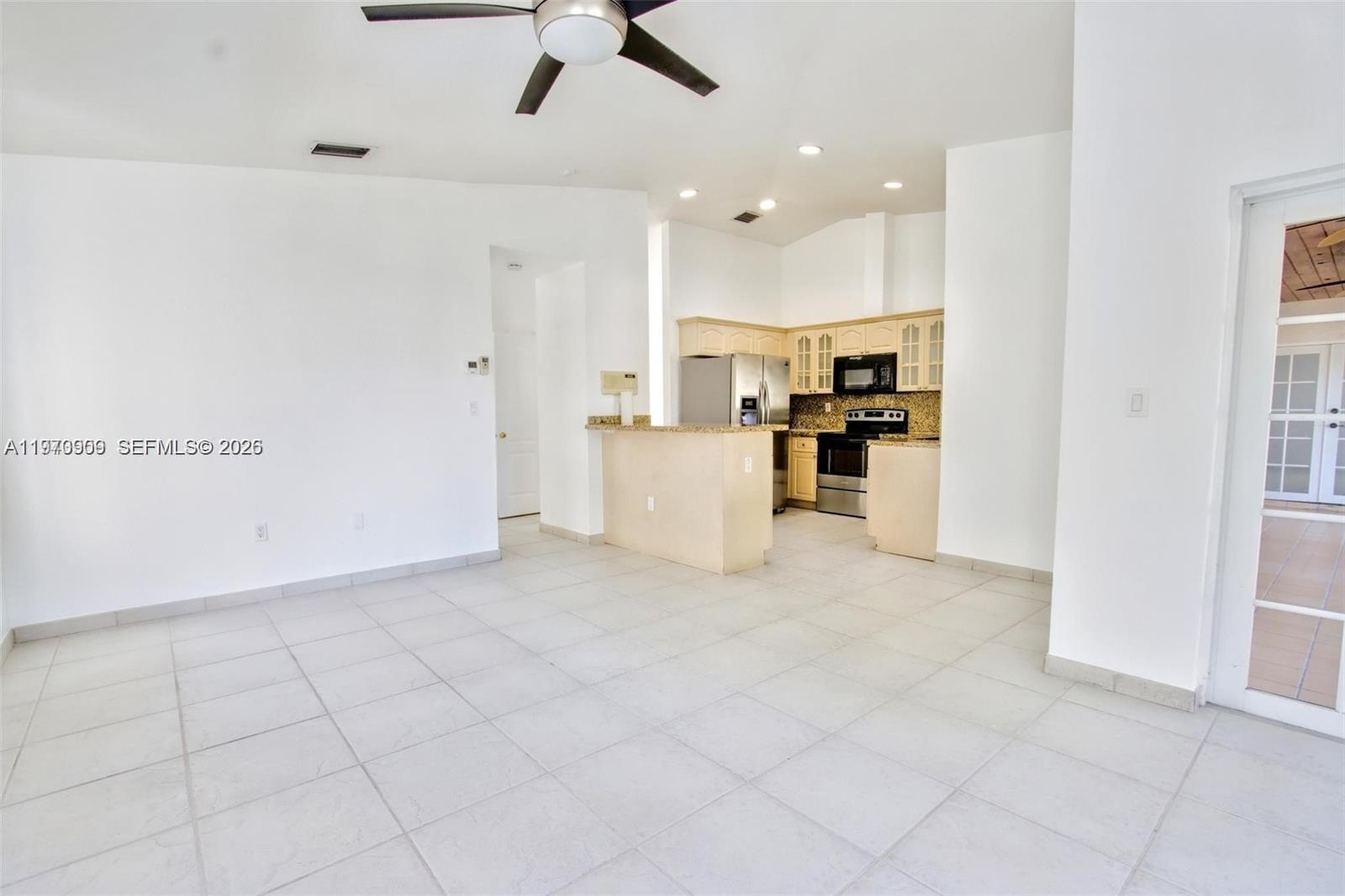 421 NW 136th Ave #421 Miami, FL 33182