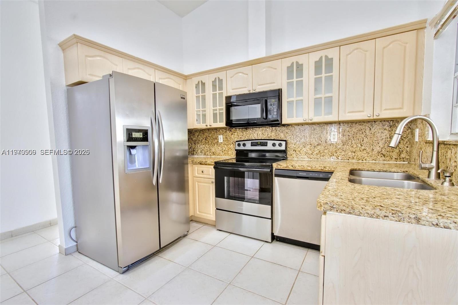 421 NW 136th Ave #421 Miami, FL 33182