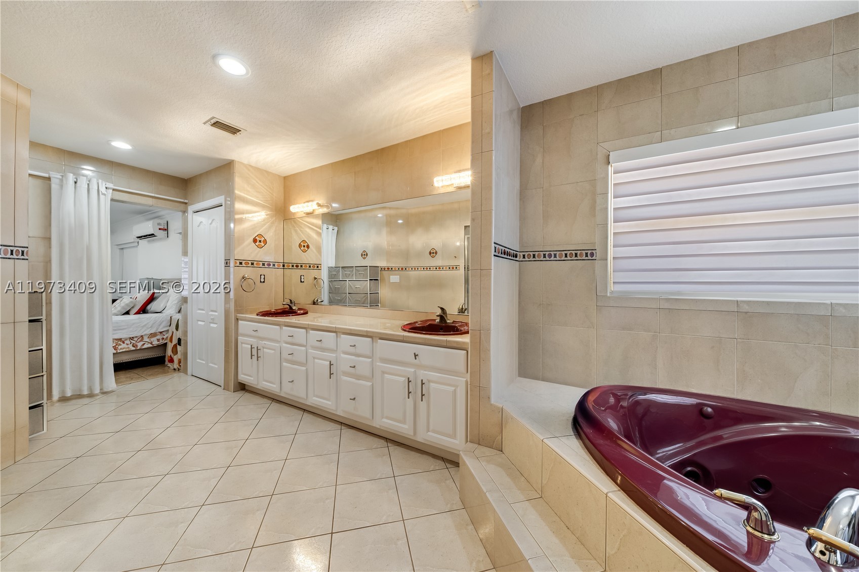 13050 SW 26th St Miami, FL 33175