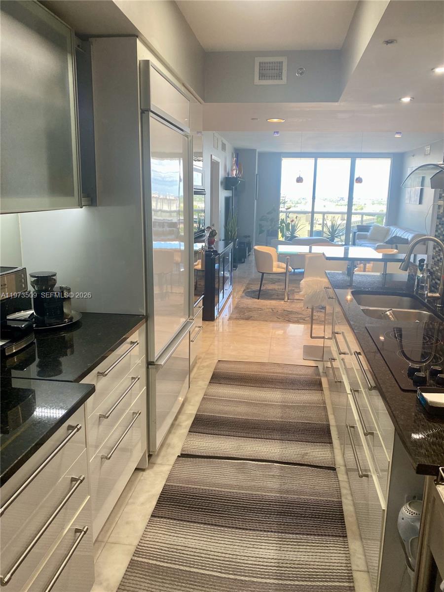 1800 Ocean Dr #1408 Hallandale Beach, FL 33009