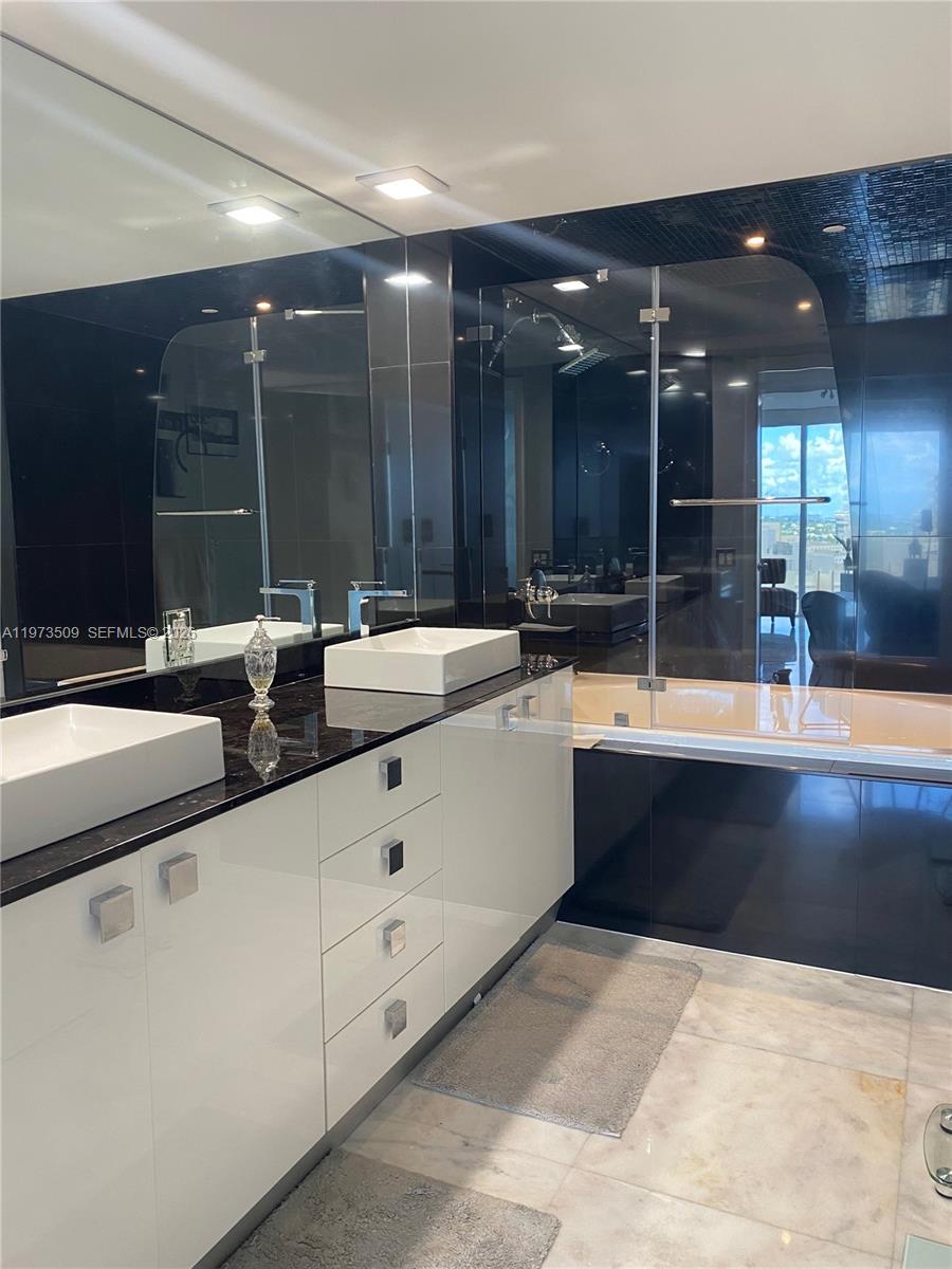 1800 Ocean Dr #1408 Hallandale Beach, FL 33009