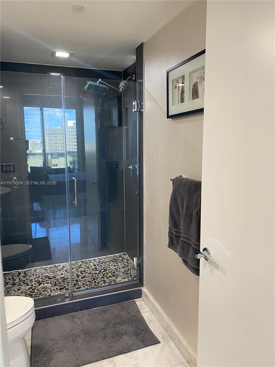 1800 Ocean Dr #1408 Hallandale Beach, FL 33009