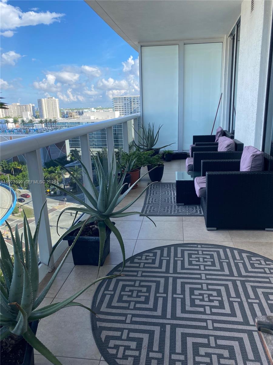 1800 Ocean Dr #1408 Hallandale Beach, FL 33009