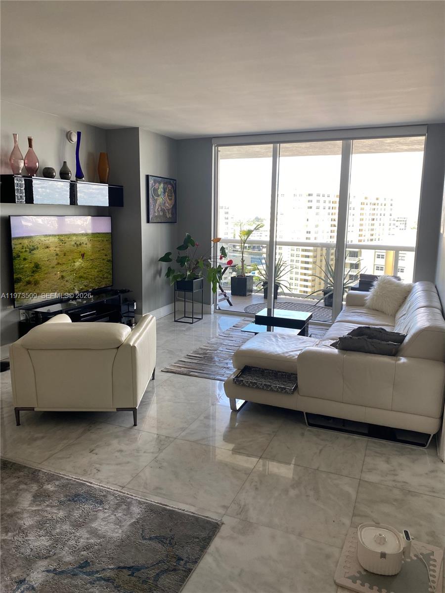 1800 Ocean Dr #1408 Hallandale Beach, FL 33009