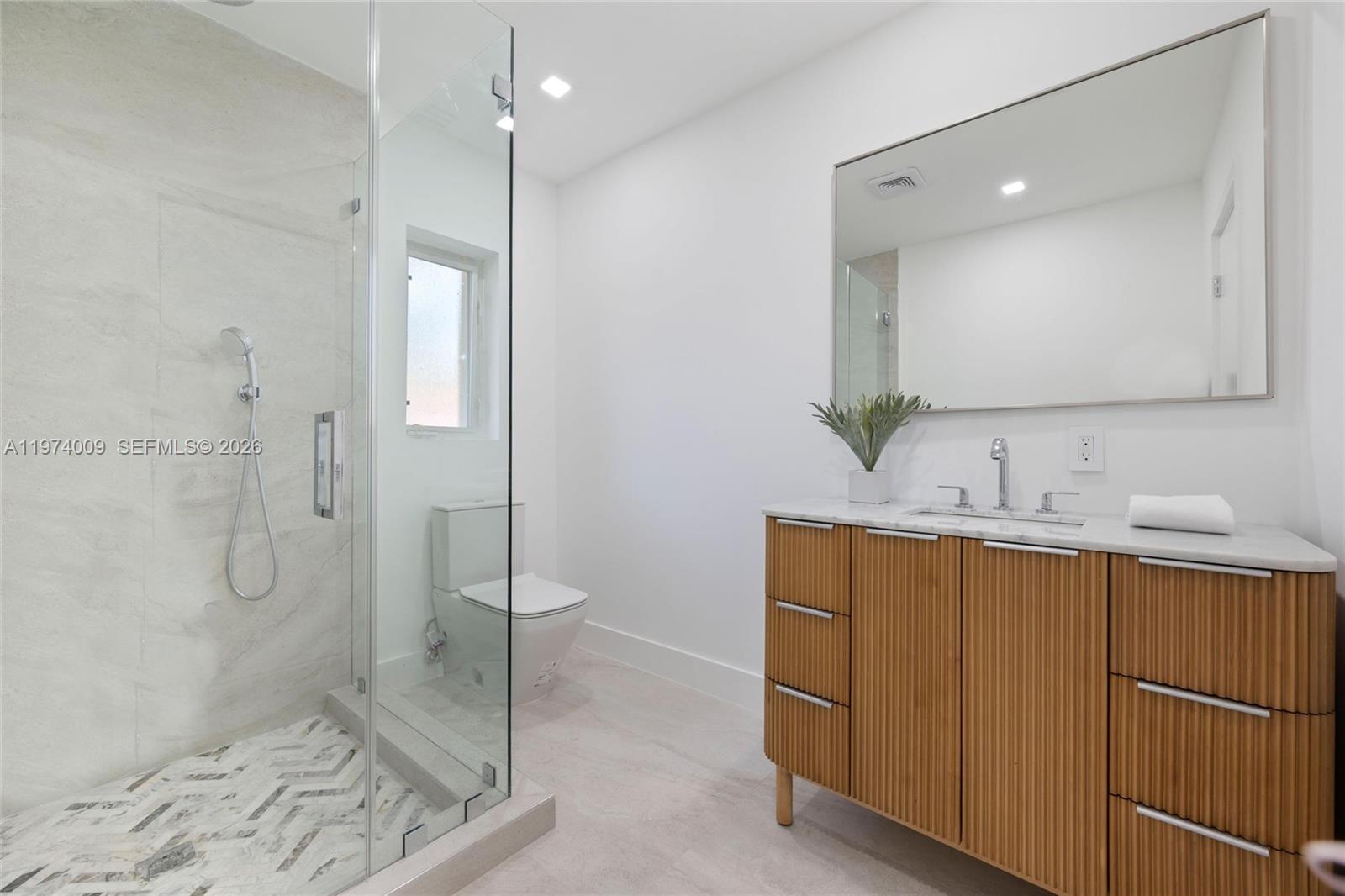 5211 Granada Blvd Coral Gables, FL 33146