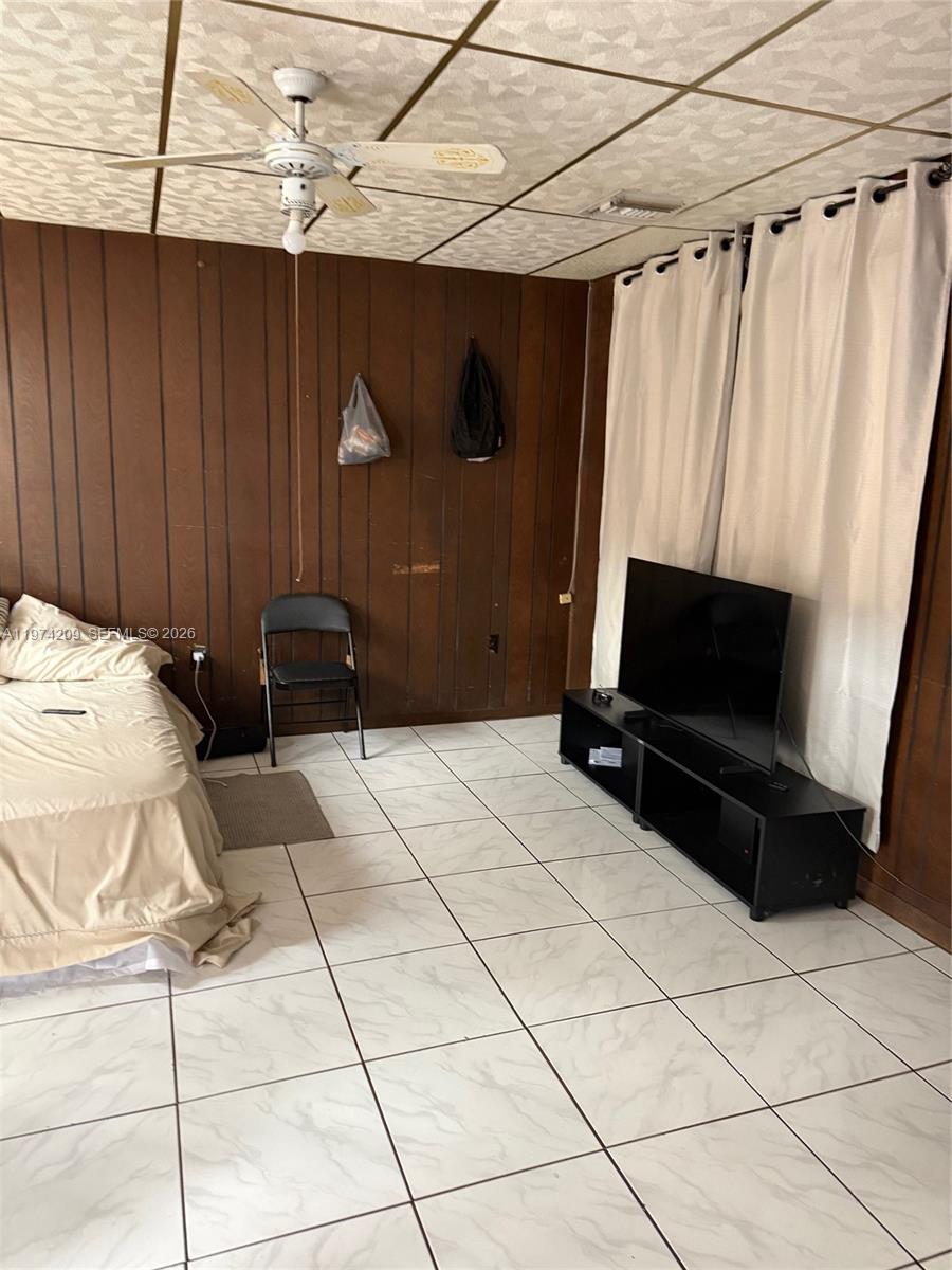 130 NW 124th St North Miami, FL 33168