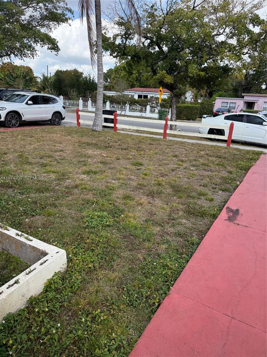 130 NW 124th St North Miami, FL 33168