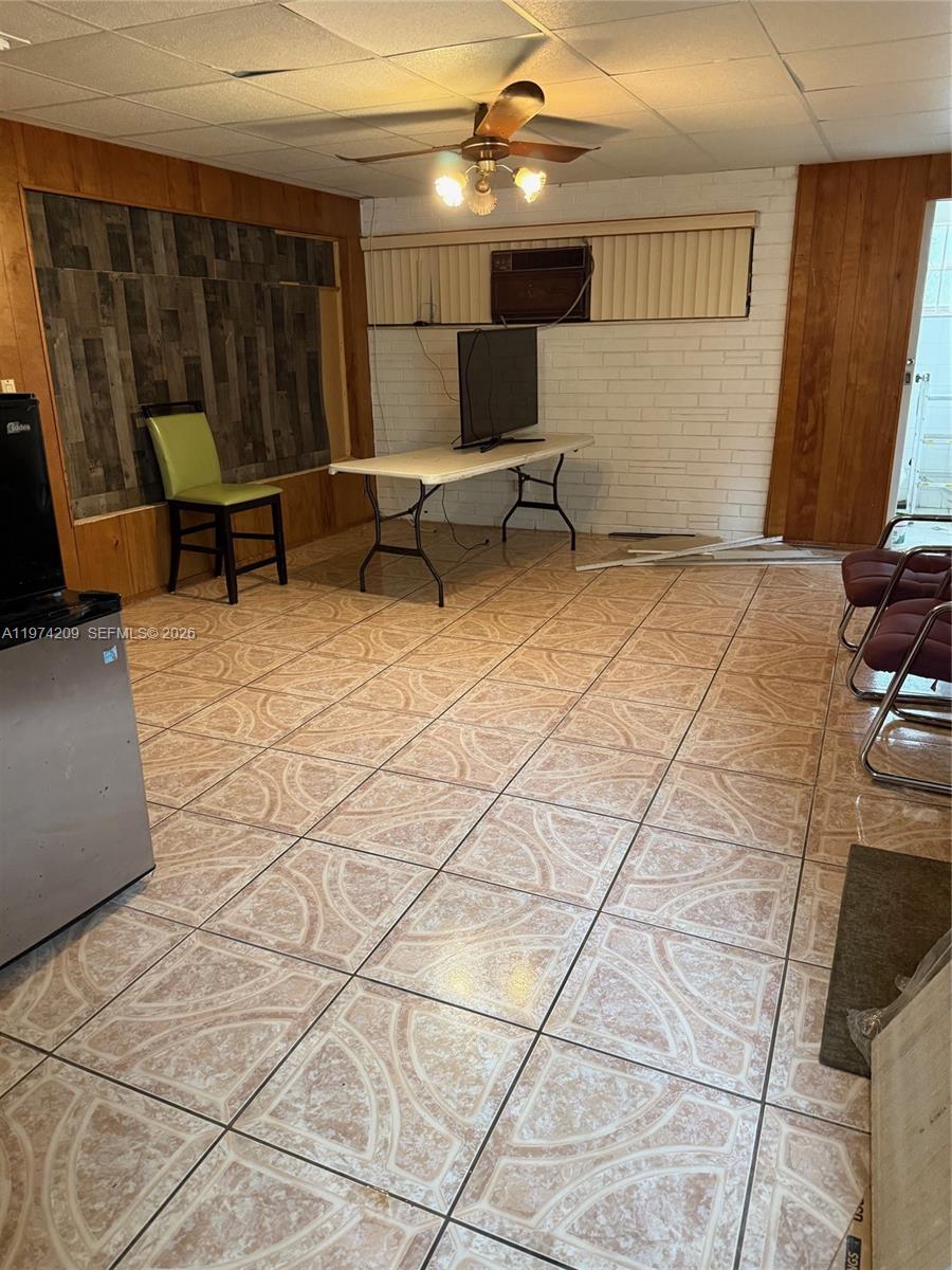 130 NW 124th St North Miami, FL 33168