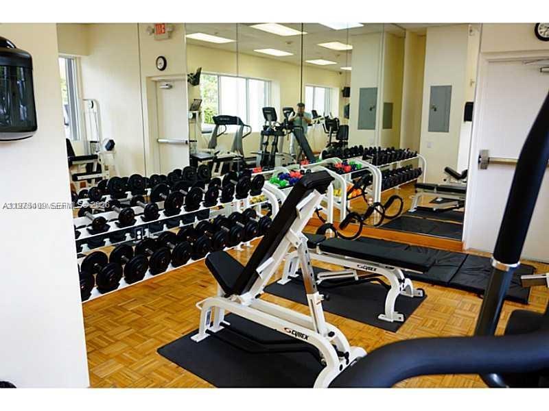 881 Ocean Dr #TH7 Key Biscayne, FL 33149