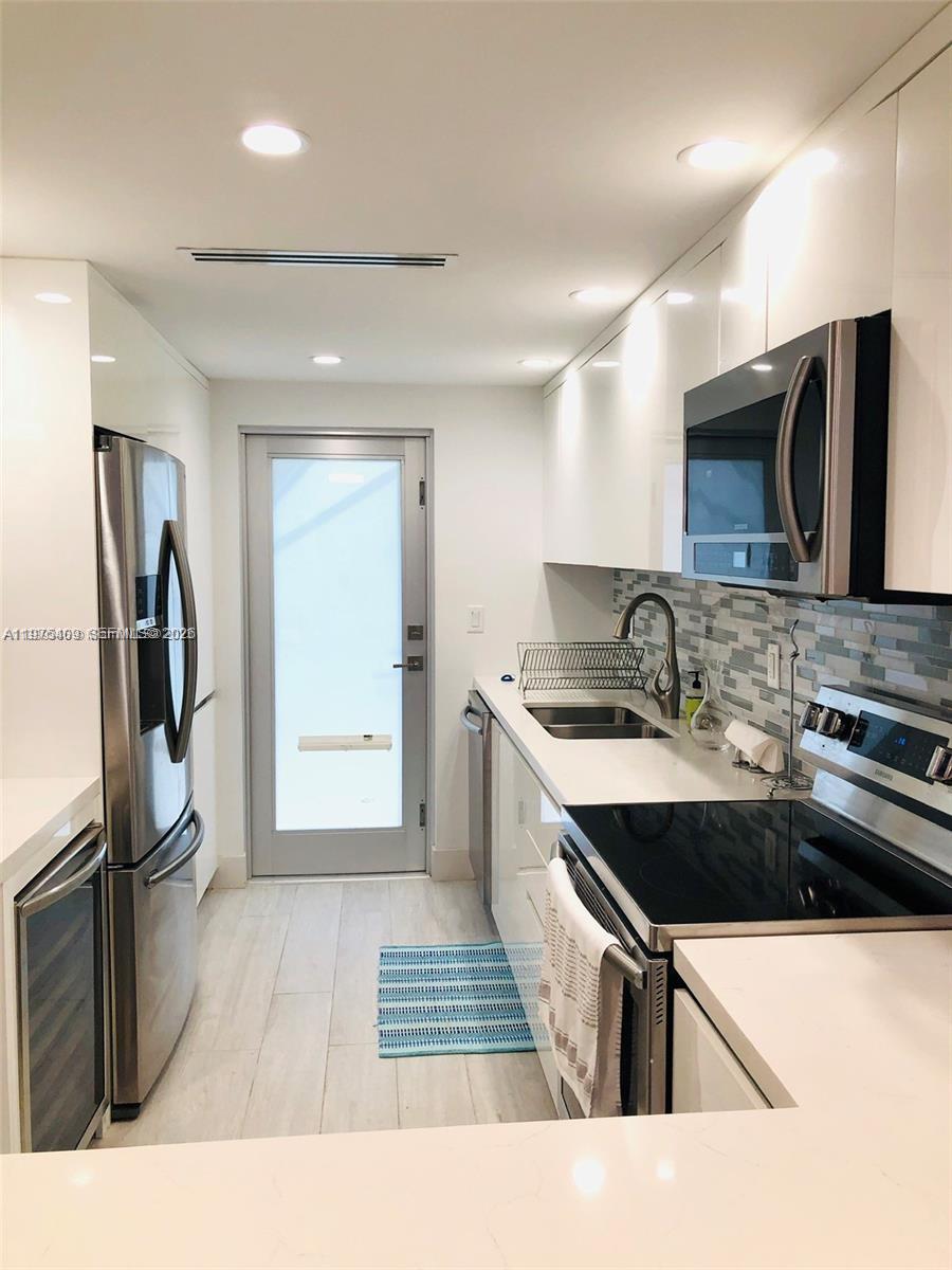 881 Ocean Dr #TH7 Key Biscayne, FL 33149