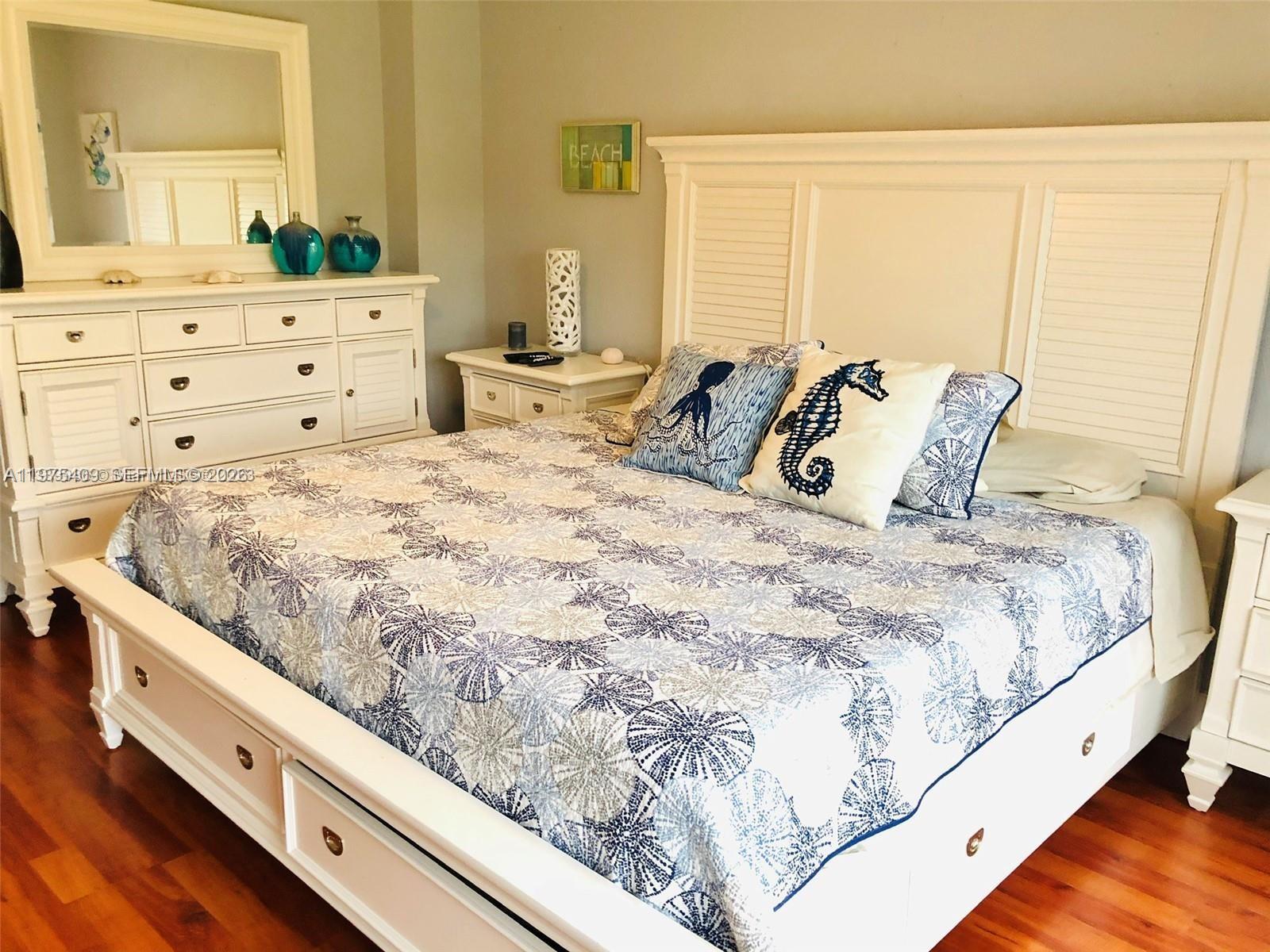 881 Ocean Dr #TH7 Key Biscayne, FL 33149