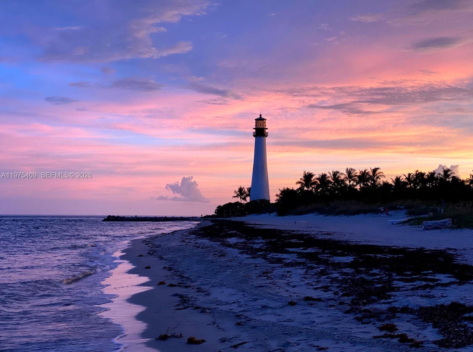 881 Ocean Dr #TH7 Key Biscayne, FL 33149