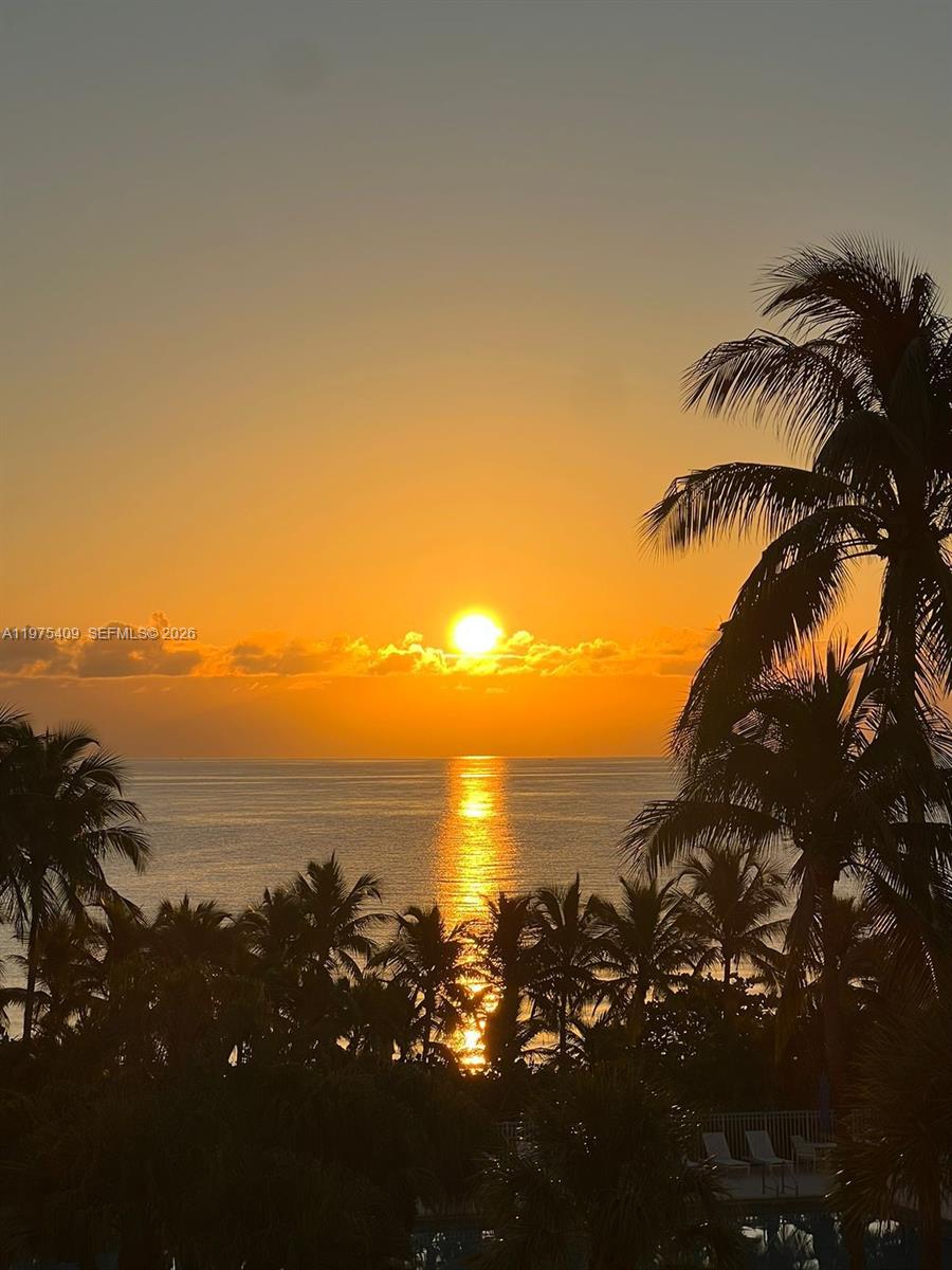 881 Ocean Dr #TH7 Key Biscayne, FL 33149