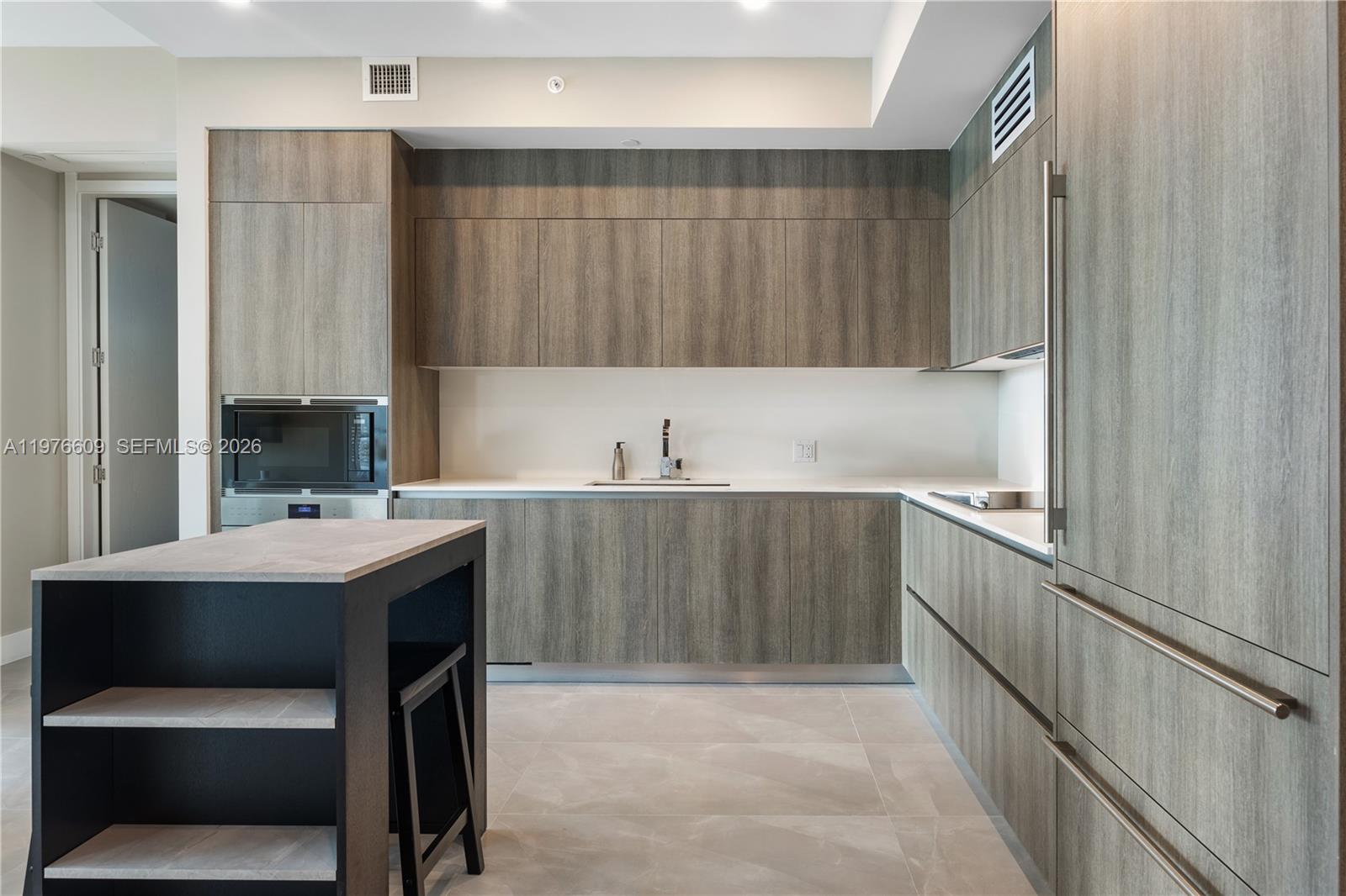 17550 Collins Ave #502 Sunny Isles Beach, FL 33160