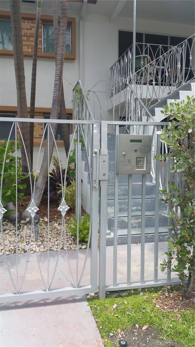 7400 NE 6th Ct #7400 Miami, FL 33138