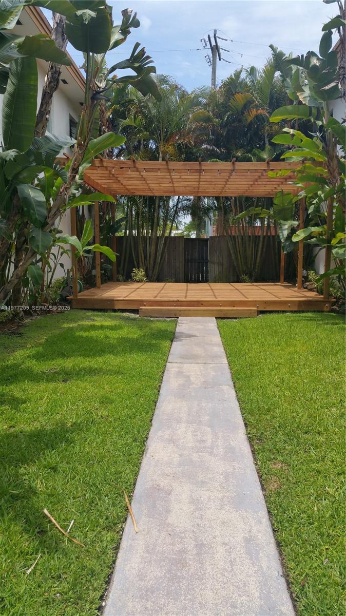 7400 NE 6th Ct #7400 Miami, FL 33138