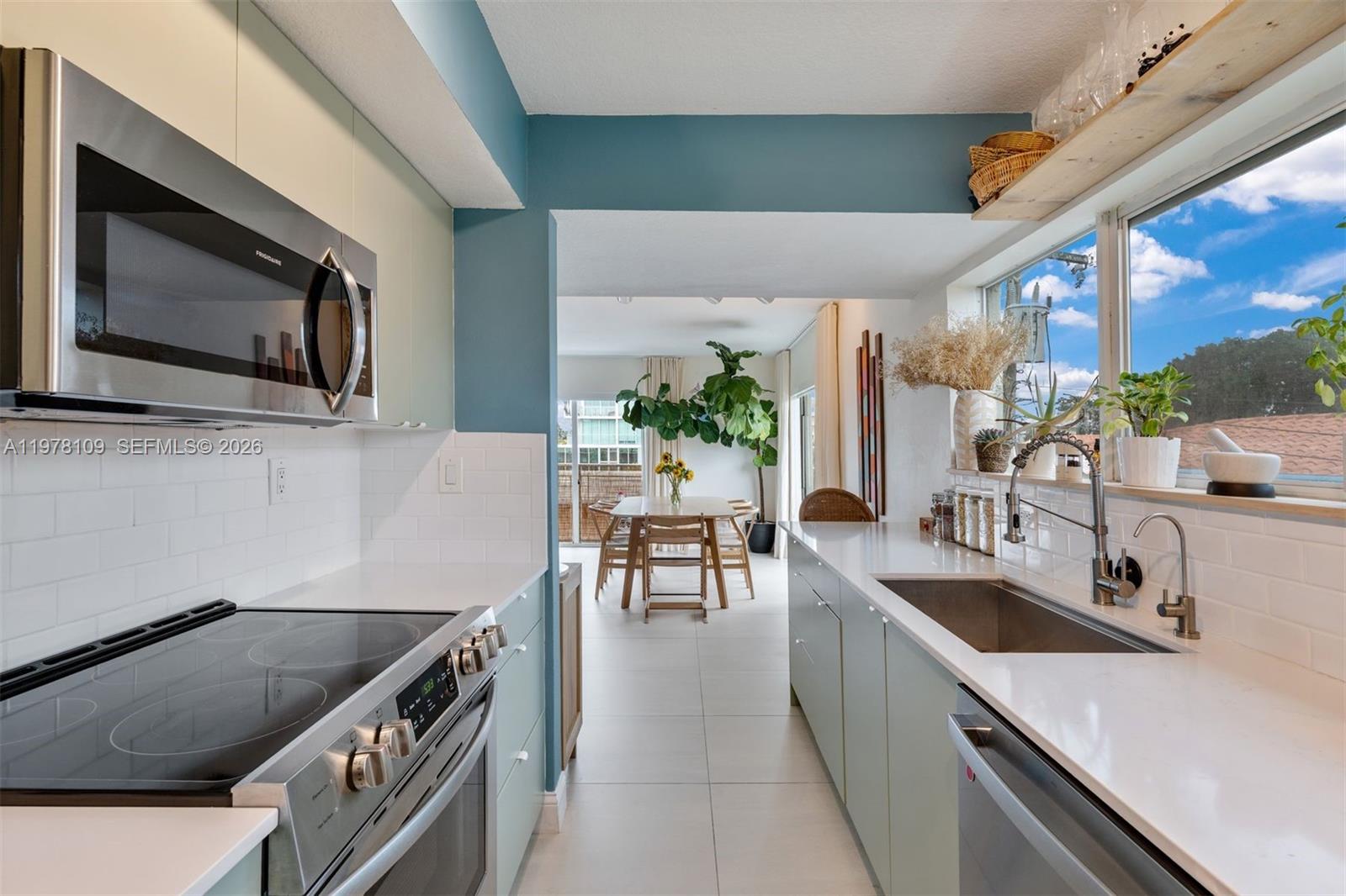 630 85th St #205 Miami Beach, FL 33141