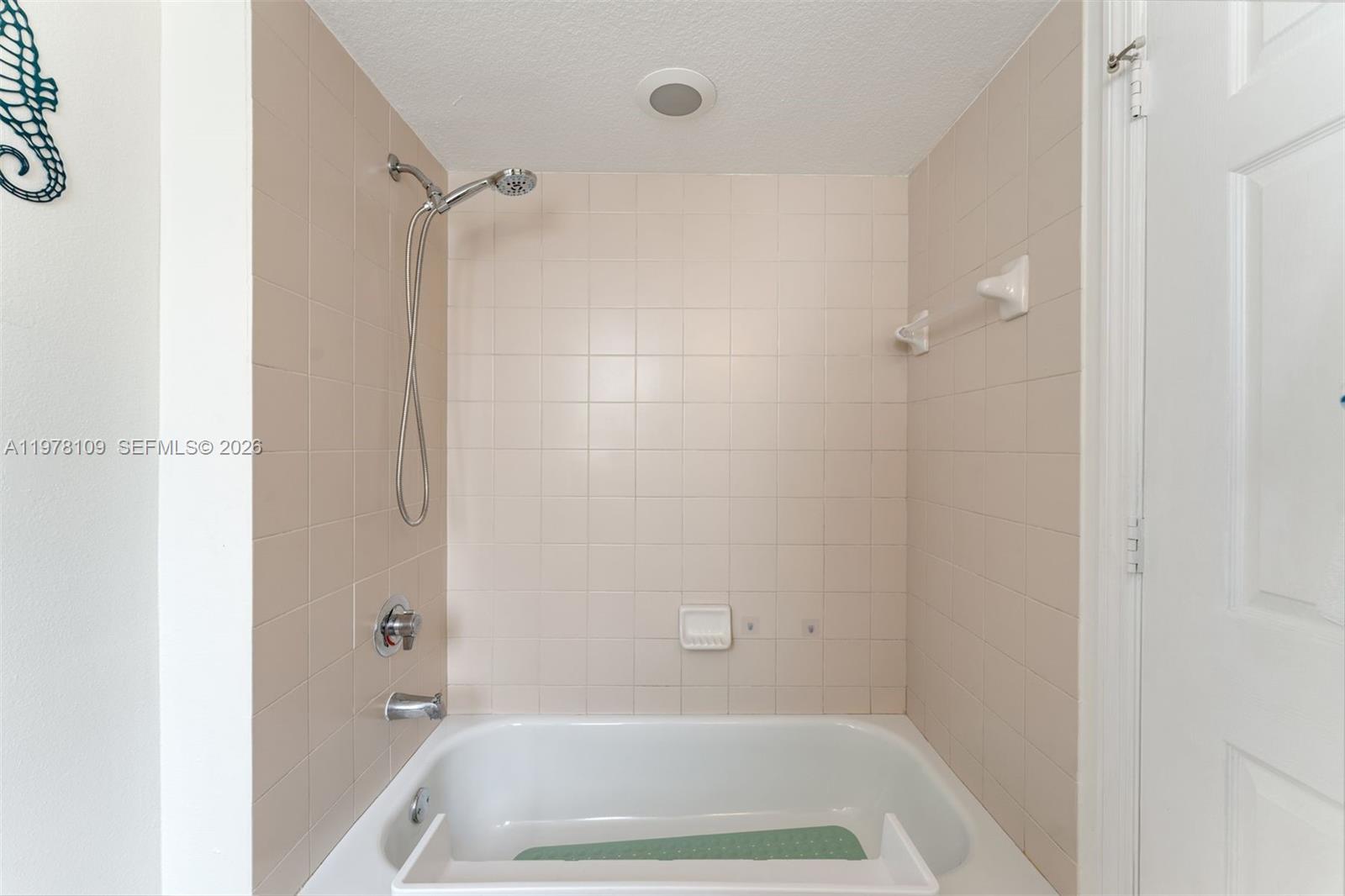 630 85th St #205 Miami Beach, FL 33141