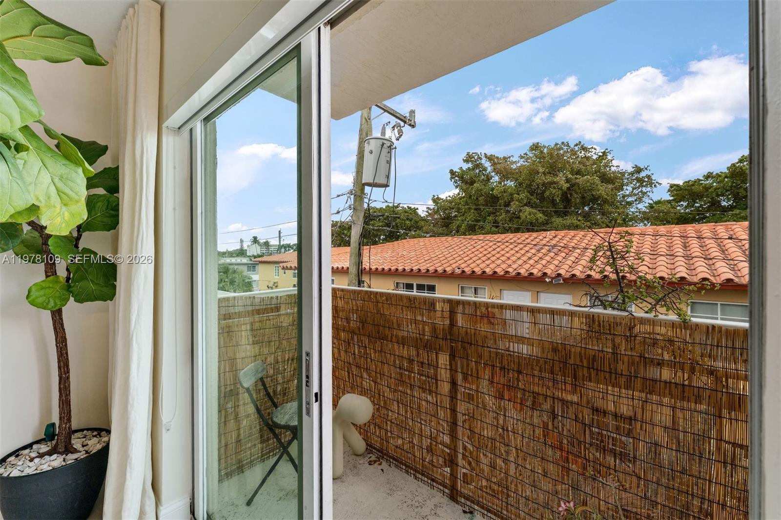 630 85th St #205 Miami Beach, FL 33141