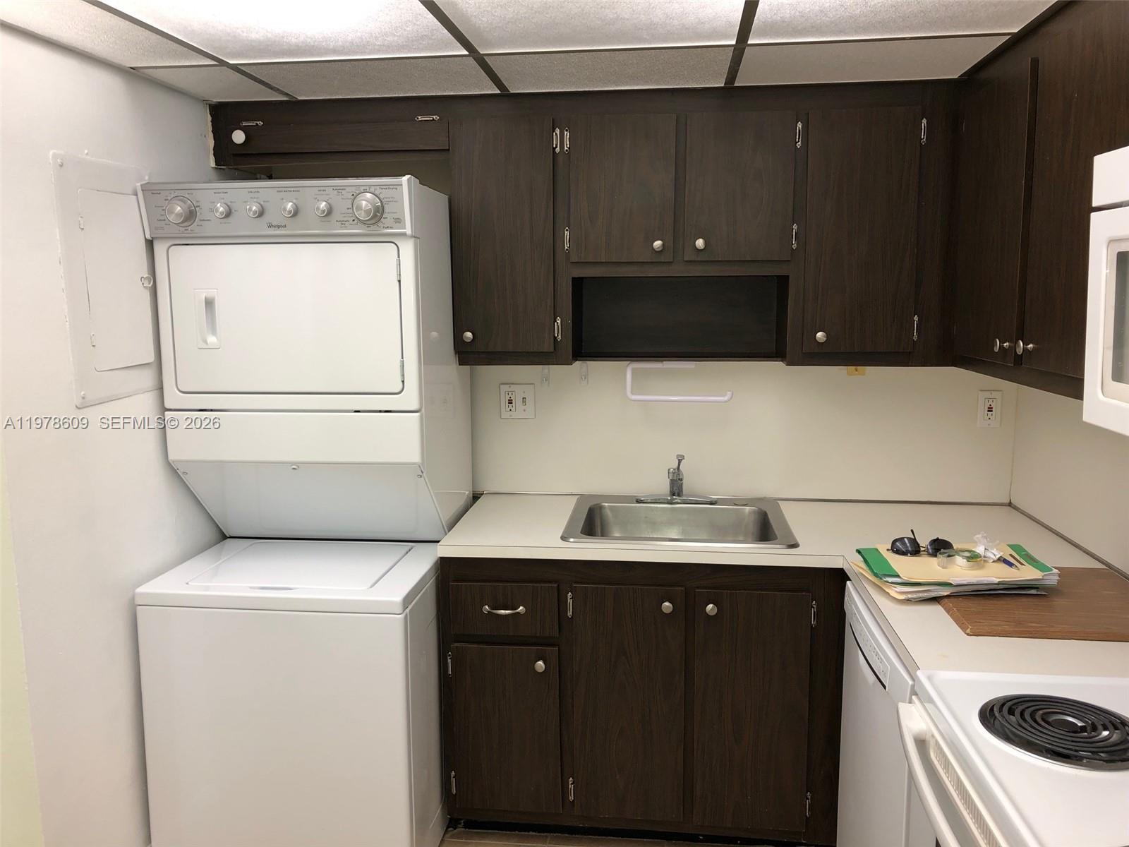 1901 Brickell Ave #B604 Miami, FL 33129