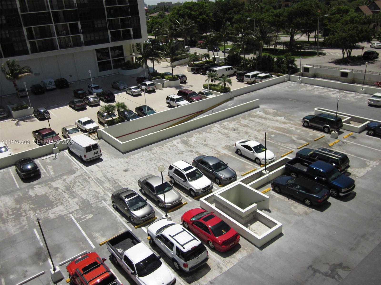 1901 Brickell Ave #B604 Miami, FL 33129