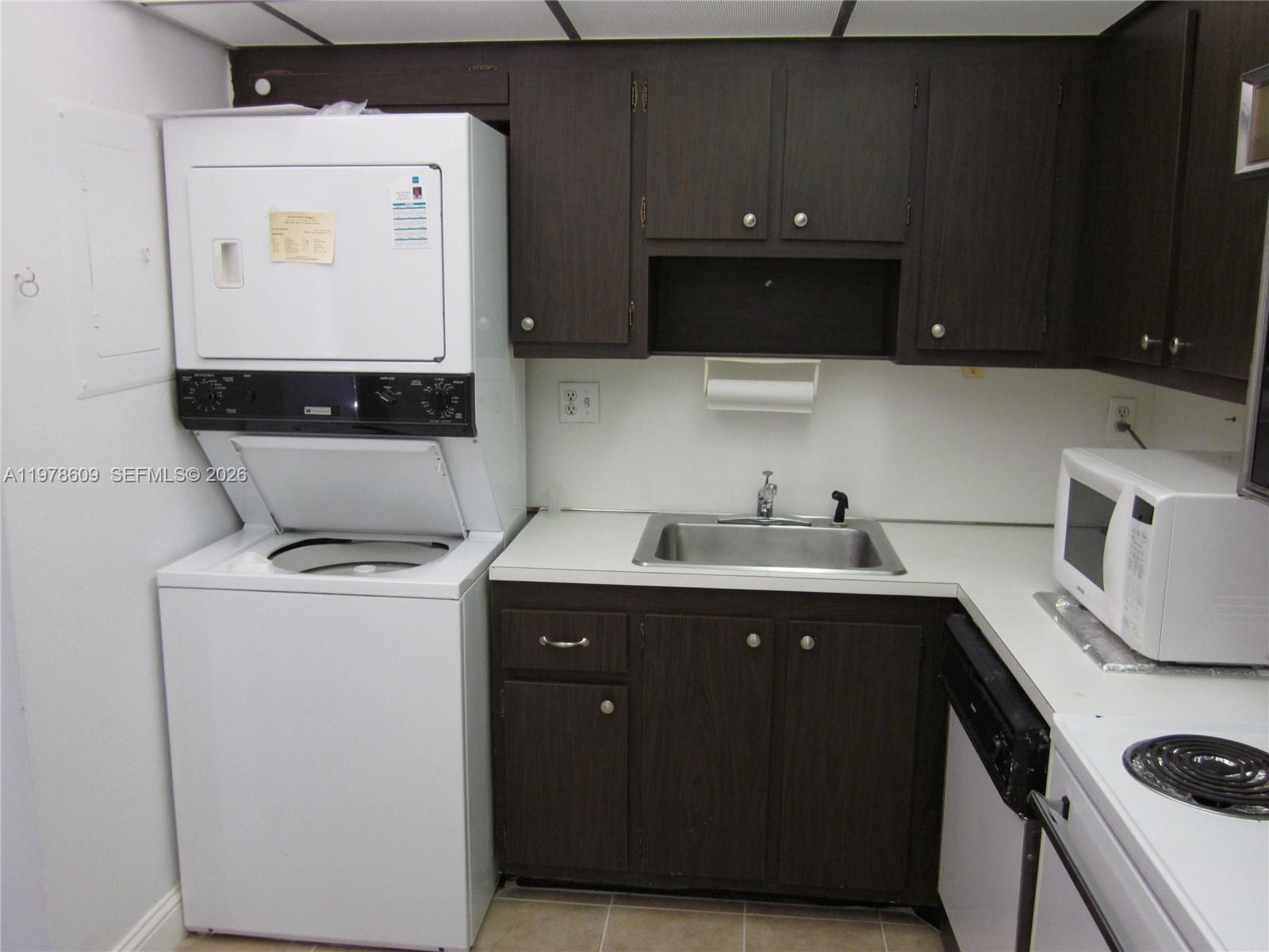 1901 Brickell Ave #B604 Miami, FL 33129