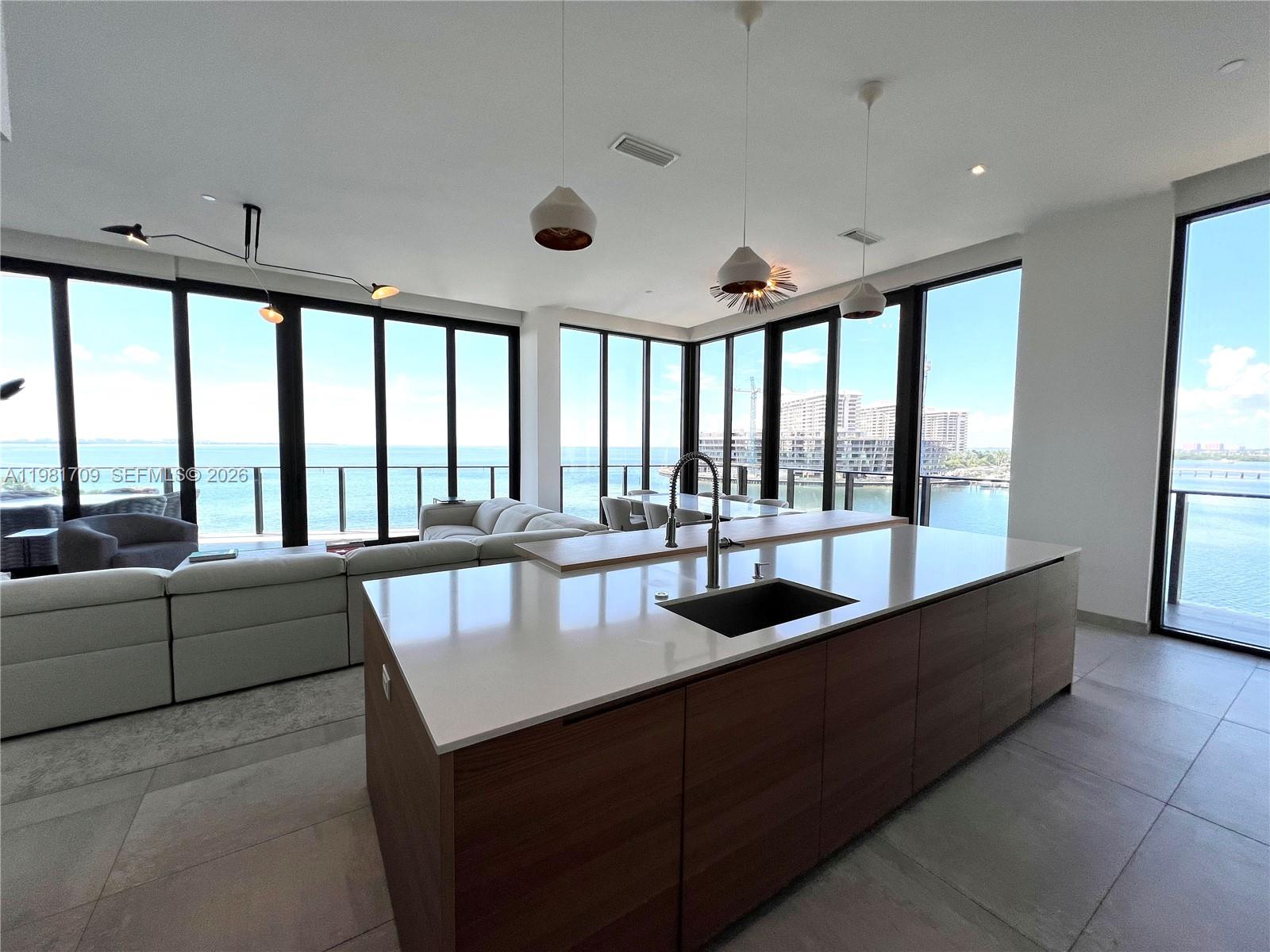 3581 E Glencoe St #601